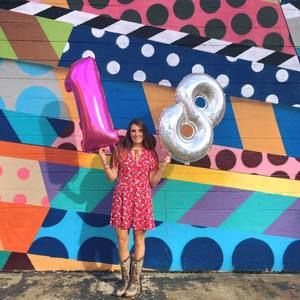 Meet your Posher, Nora